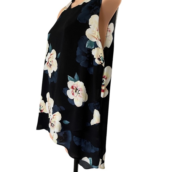 Lord & Taylor top - Picture 6 of 7